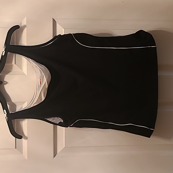 Dankskin Exercise Tank, size L (12-14) Black and White - Picture 1 of 4